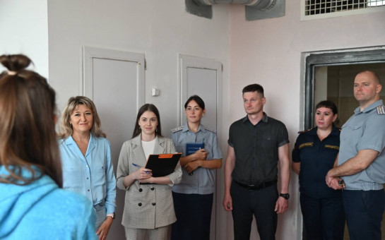 Елена Зерняева вместе с сотрудниками аппарата посетила СИЗО-1